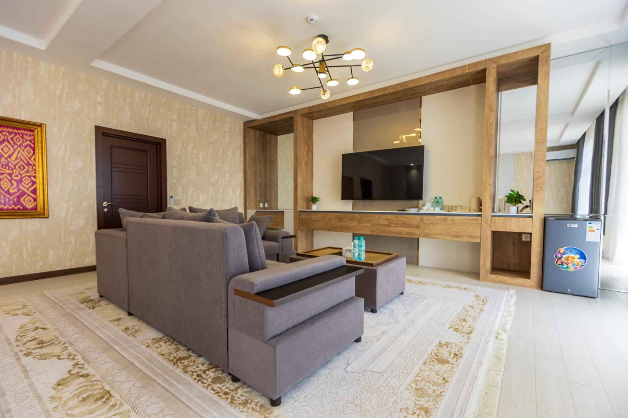 Hotel Panorama Dushanbe Esterno foto